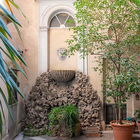 Homehouse Serpenti - Colosseum - Rione Monti Рим Екстериор снимка