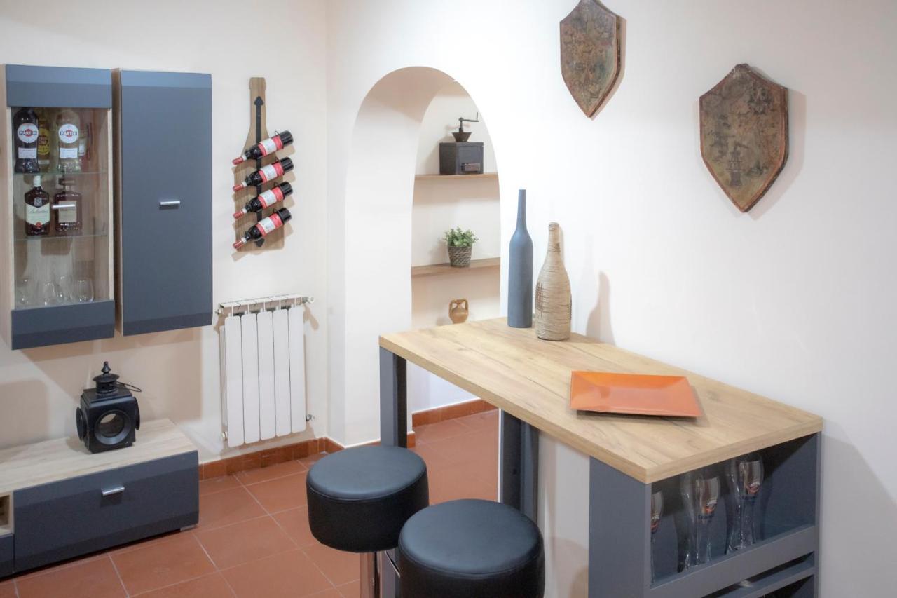 Homehouse Serpenti - Colosseum - Rione Monti Рим Екстериор снимка